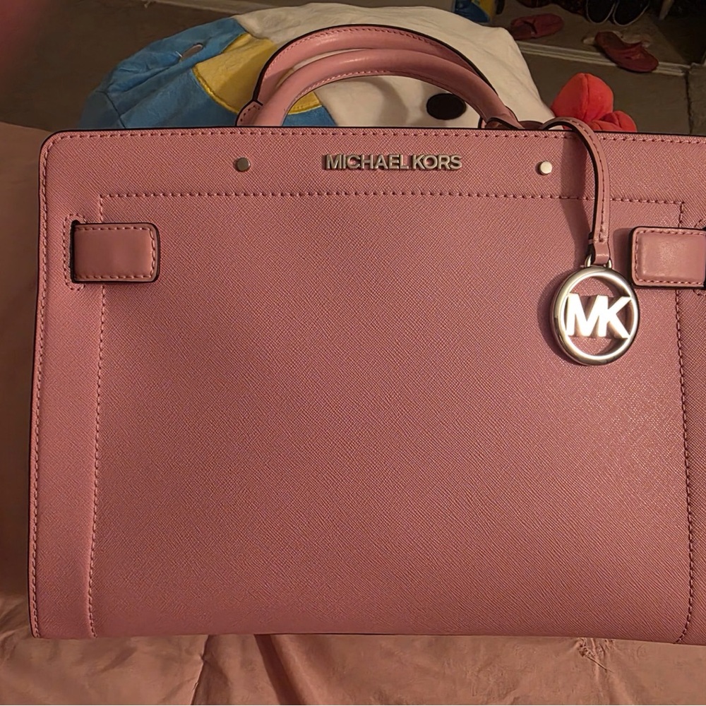Michael Kors Satchel ❤️❤️